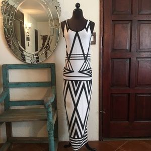FULL LENGTH MAXI DRESS